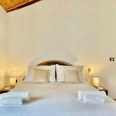 Готель Kelly's